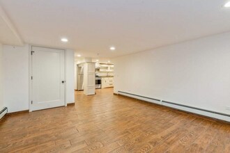 6123 N Moody Ave in Chicago, IL - Building Photo - Building Photo