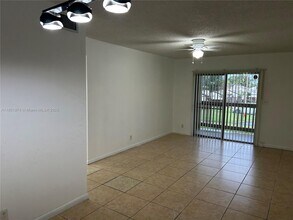 1798 Abbey Rd in West Palm Beach, FL - Building Photo - Building Photo