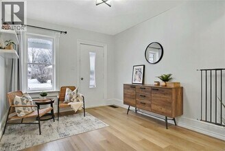 38 Bergey St in Cambridge, ON - Building Photo - Building Photo