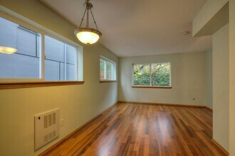 3644 Courtland Pl S in Seattle, WA - Building Photo - Building Photo