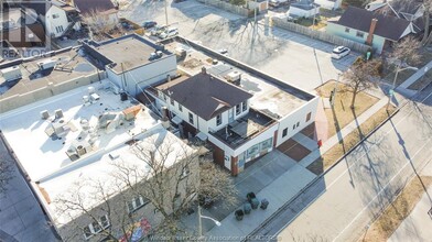 1310 Gladstone Ave in Windsor, ON - Building Photo - Building Photo