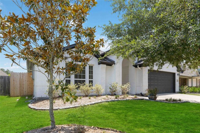 6026 Indian Creek in Missouri City, TX - Building Photo - Building Photo