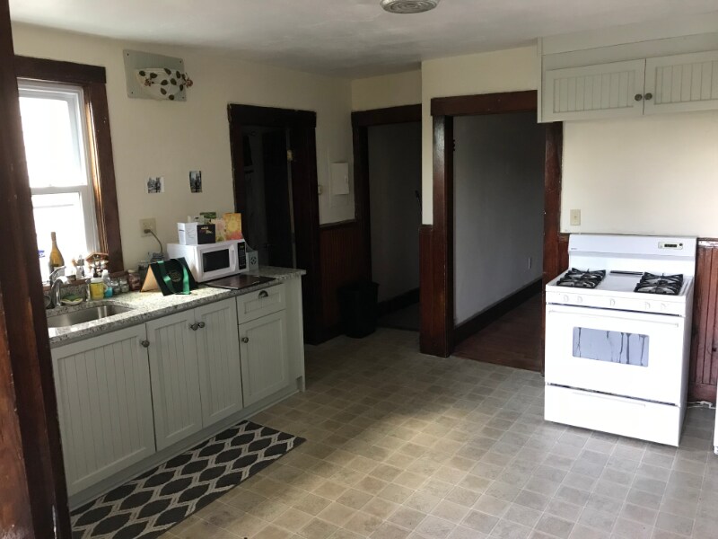 49 Cedar St in Fitchburg, MA - Building Photo