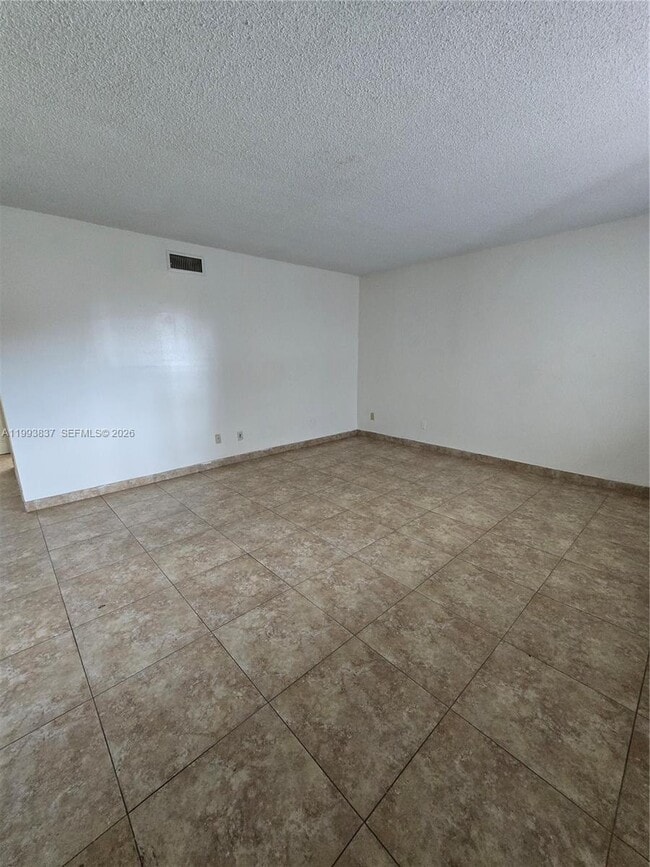 2244 Madison St in Hollywood, FL - Foto de edificio - Building Photo