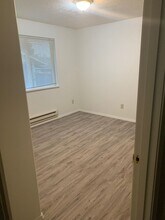 2115 Wilson Ave in Cottage Grove, OR - Building Photo - Building Photo