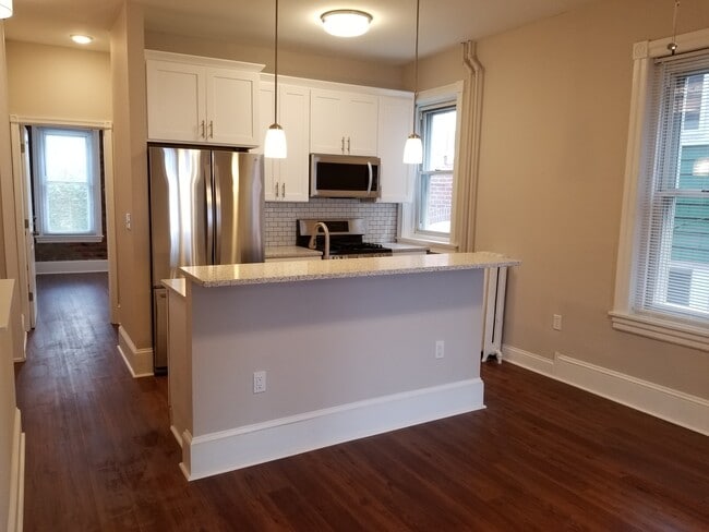 property at 4541 Manayunk Ave
