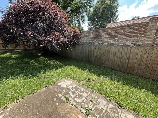7901 Deer Trail Ln in Memphis, TN - Building Photo - Building Photo