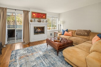 2244 13th Ave W in Seattle, WA - Building Photo - Building Photo