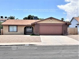 214 Appian Way in Henderson, NV - Building Photo