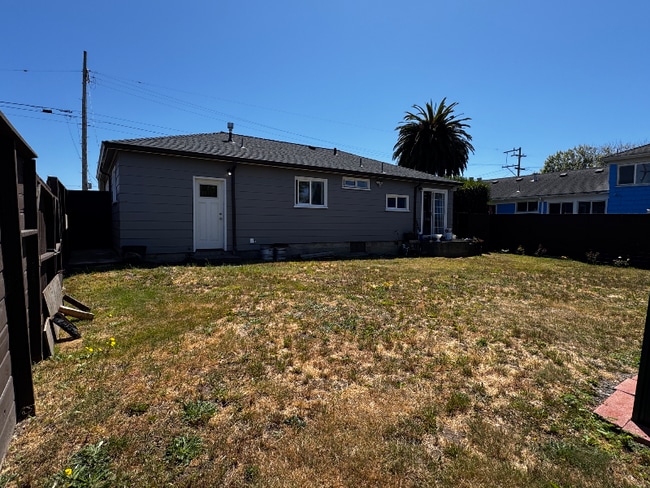 624 Creighton St in Eureka, CA - Building Photo - Building Photo