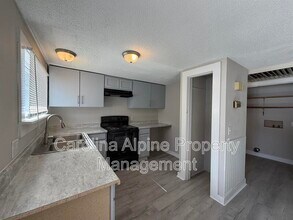 510 Ridgecrest Dr in High Point, NC - Building Photo - Building Photo