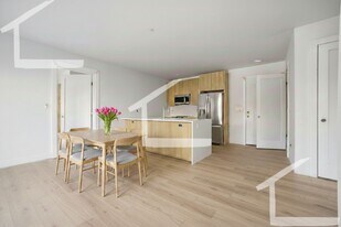 1053 Commonwealth Ave in Boston, MA - Building Photo