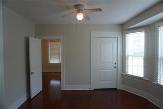 4728 Avenue R 1/2 in Galveston, TX - Building Photo - Building Photo