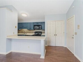 3701 Cotswold Ter, Unit 7K in Greensboro, NC - Building Photo - Building Photo