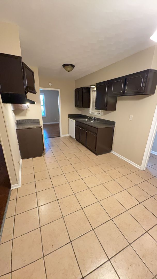 5072 Ginger Cir in Memphis, TN - Building Photo - Building Photo