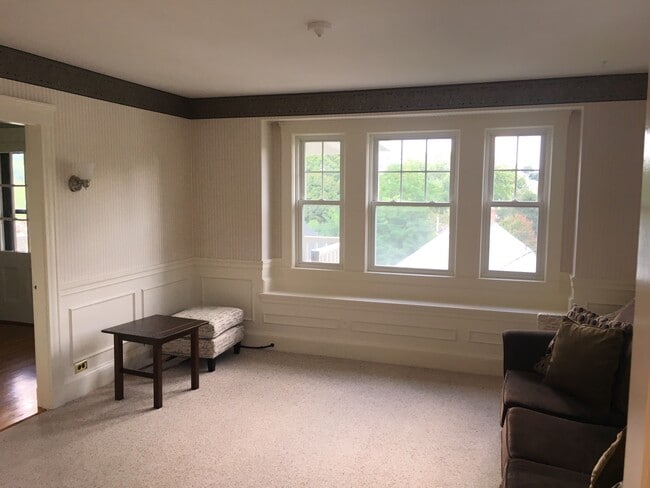 106 Bennett St, Unit 2 in Boston, MA - Foto de edificio - Building Photo