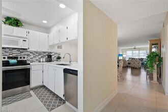 3608 Arctic Cir, Unit 514 in Naples, FL - Building Photo - Building Photo
