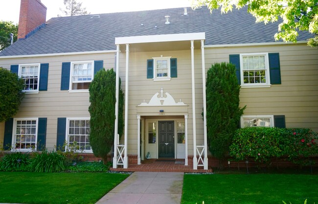 Bellevue Apartments in Burlingame, CA - Foto de edificio - Building Photo