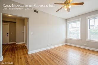 2947 N Broadway in Chicago, IL - Building Photo - Building Photo
