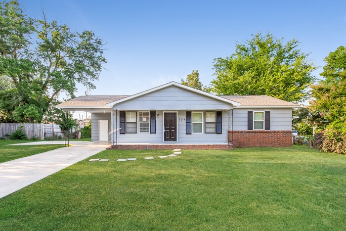 304 Beard St SW in Decatur, AL - Building Photo