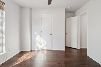 4937 Spur Ridge Ct in Fort Worth, TX - Building Photo - Building Photo