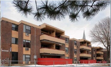 Sycamore Village in Lawrence, MA - Building Photo