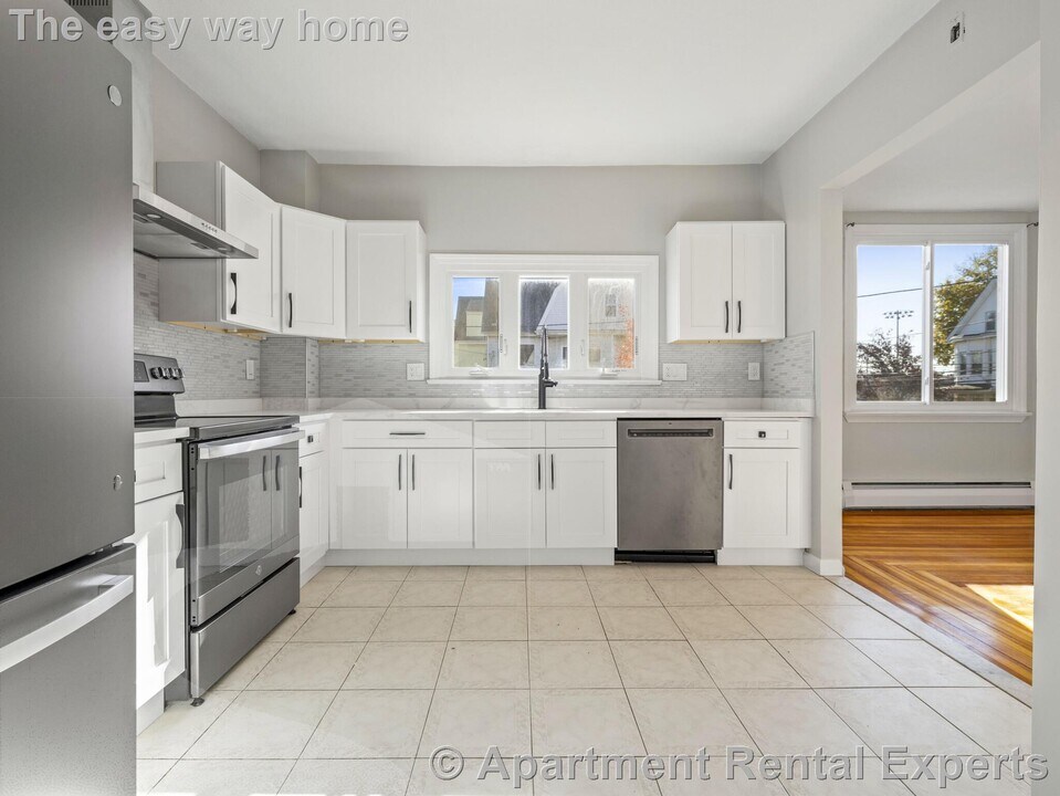 42 William St in Medford, MA - Building Photo