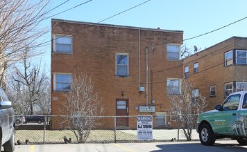 310 S. Austin Blvd. in Oak Park, IL - Foto de edificio - Building Photo