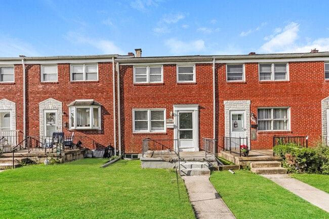 2205 Ellen Ave