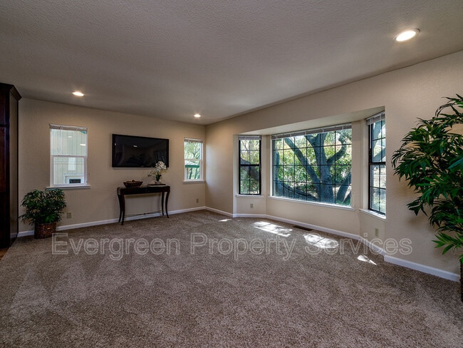 2749 Sandhurst Dr in Cameron Park, CA - Building Photo - Building Photo