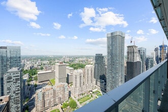 501 Yonge St, Unit SI ID1388893P in Toronto, ON - Building Photo - Building Photo