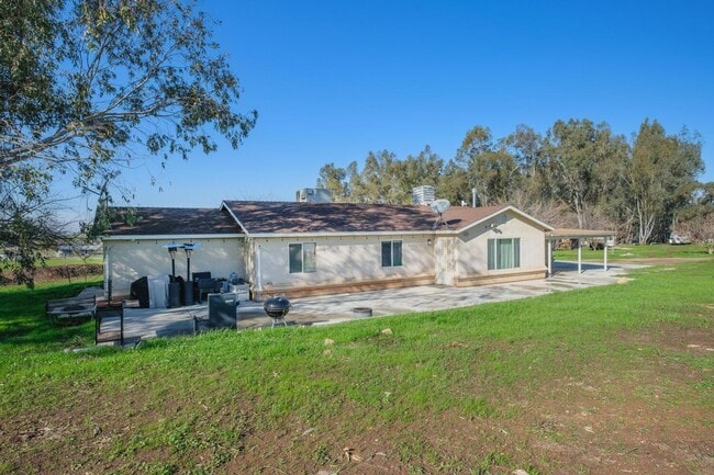property at 28132 Thermal Rd