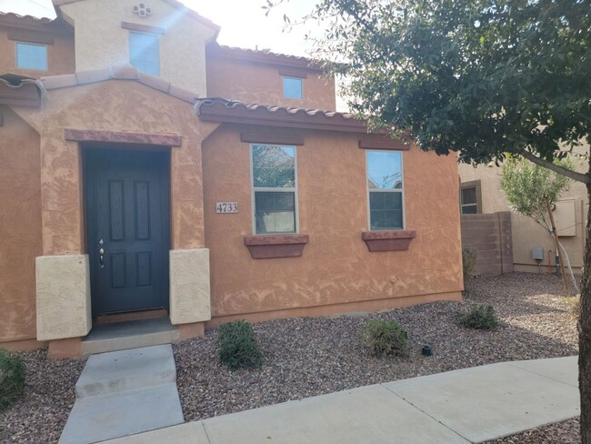 4733 W Carson Rd in Phoenix, AZ - Building Photo - Building Photo