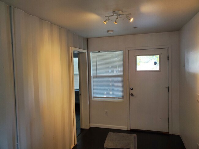 1534 W Pierce St, Unit Apt 1 in Phoenix, AZ - Building Photo - Building Photo