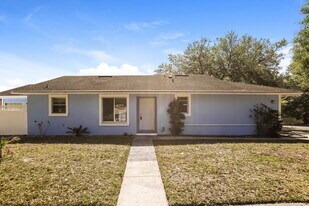 1448 La Paloma Cir in Winter Springs, FL - Building Photo
