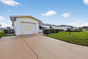 5331 Belleville Rd in West Palm Beach, FL - Building Photo