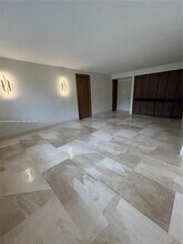 1060 92nd St in Bay Harbor Islands, FL - Building Photo - Building Photo