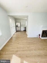 3120 Chepstow Ln in Falls Church, VA - Building Photo - Building Photo