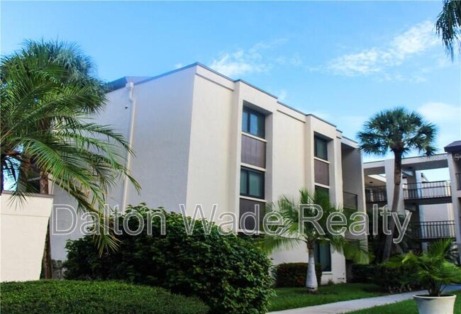 2209 Belleair Rd in Clearwater, FL - Building Photo - Building Photo
