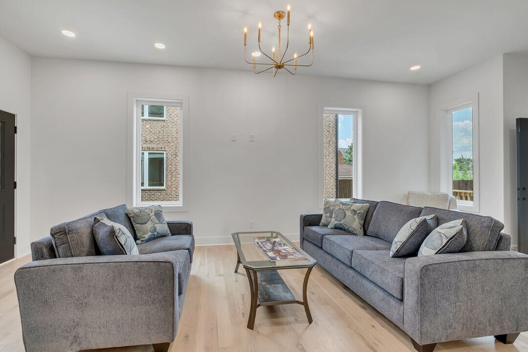 1303 Meharry Blvd in Nashville, TN - Building Photo