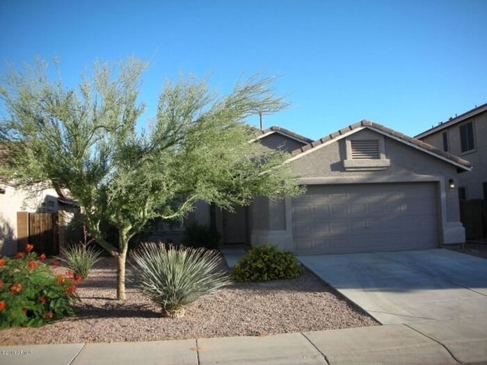 16579 W Marconi Ave in Surprise, AZ - Building Photo