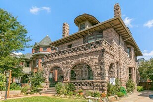 1452 Detroit St in Denver, CO - Building Photo