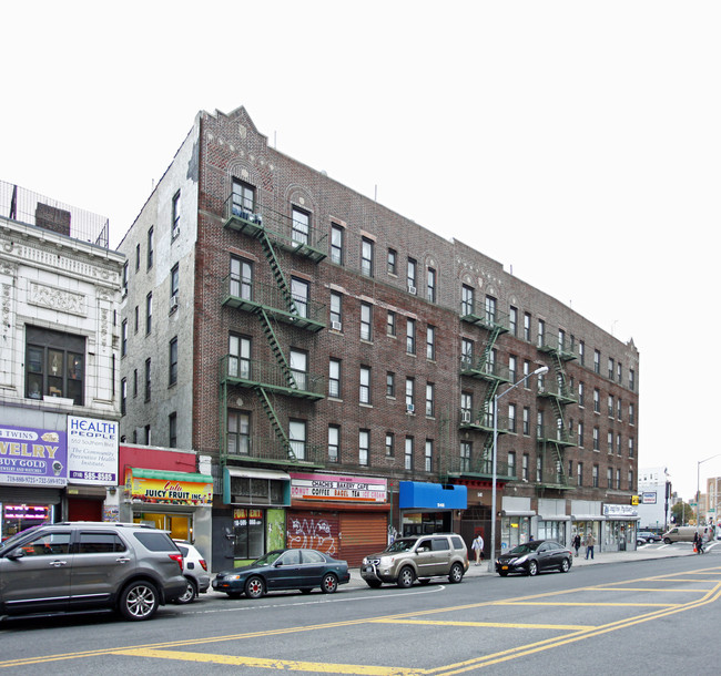 540-550 Southern Blvd in Bronx, NY - Foto de edificio - Building Photo