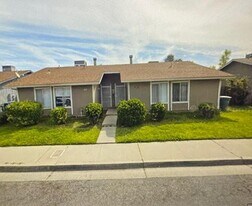 3226 Nashville Ct in Merced, CA - Building Photo