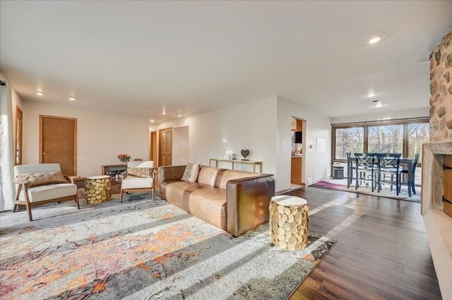 1940 Westmoor Terrace in Elm Grove, WI - Building Photo - Building Photo