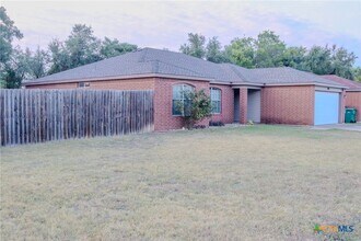 1705 Liberty Hill Dr in Belton, TX - Building Photo - Building Photo