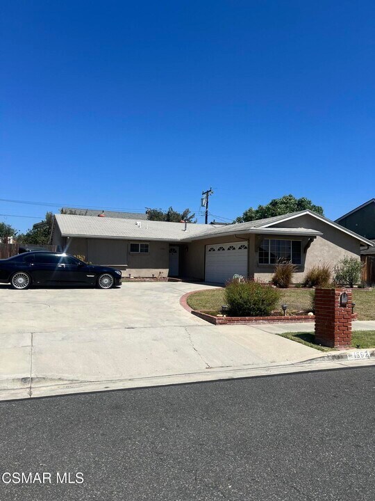 1592 Earl Ave in Simi Valley, CA - Building Photo