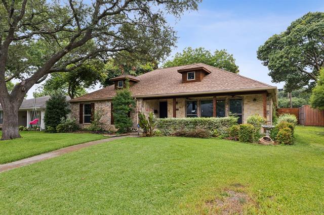 9819 Edgecove Dr in Dallas, TX - Building Photo - Building Photo