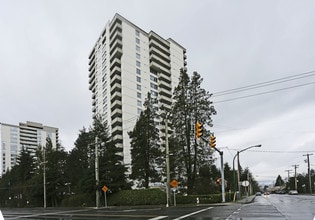 5645 Barker in Burnaby, BC - Building Photo - Building Photo