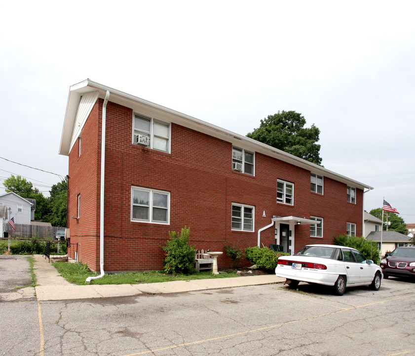 Ulen Court in Lebanon, IN - Building Photo